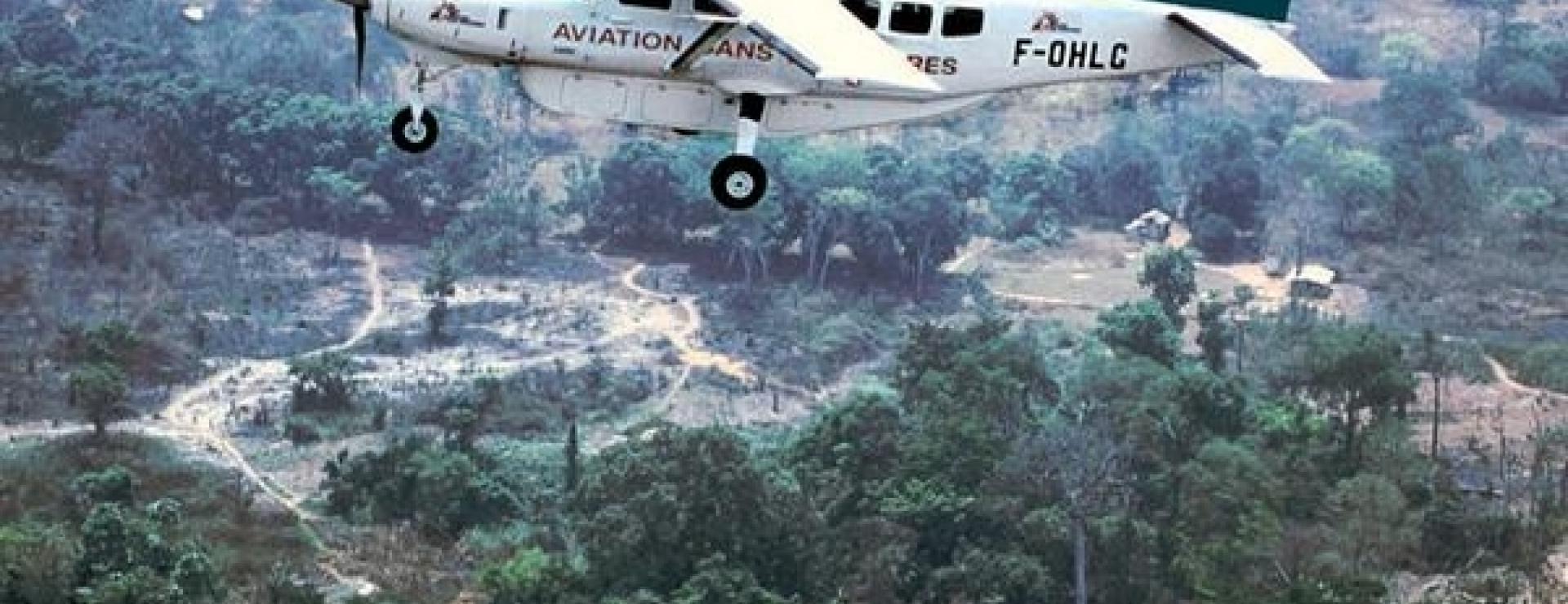 Le CESSNA 208  d'Aviation Sans Frontières en Angola