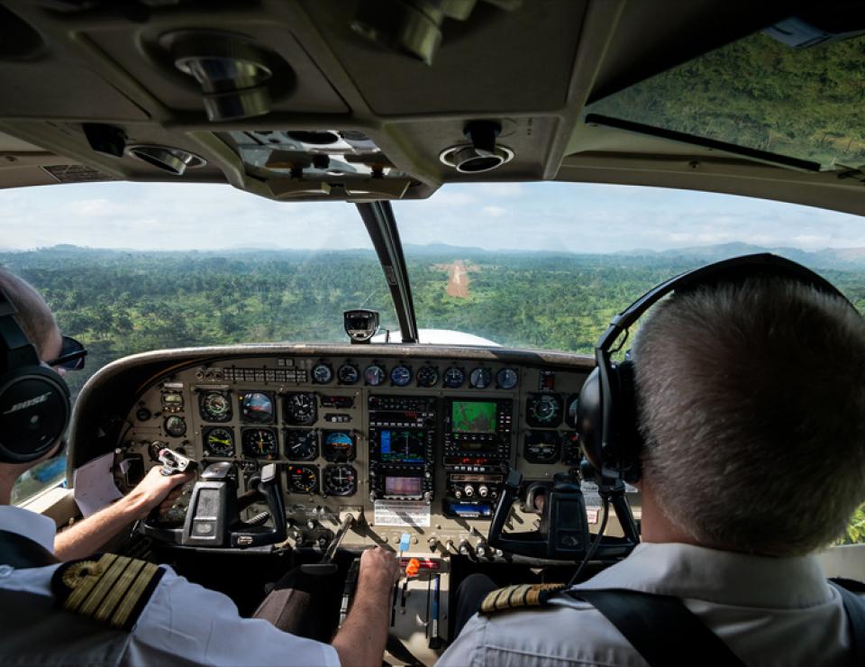pilotes flotte humanitaire aviation sans frontieres
