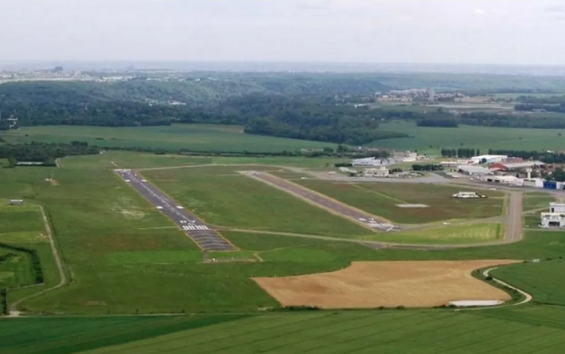 Aérodrome de Toussus le Noble 