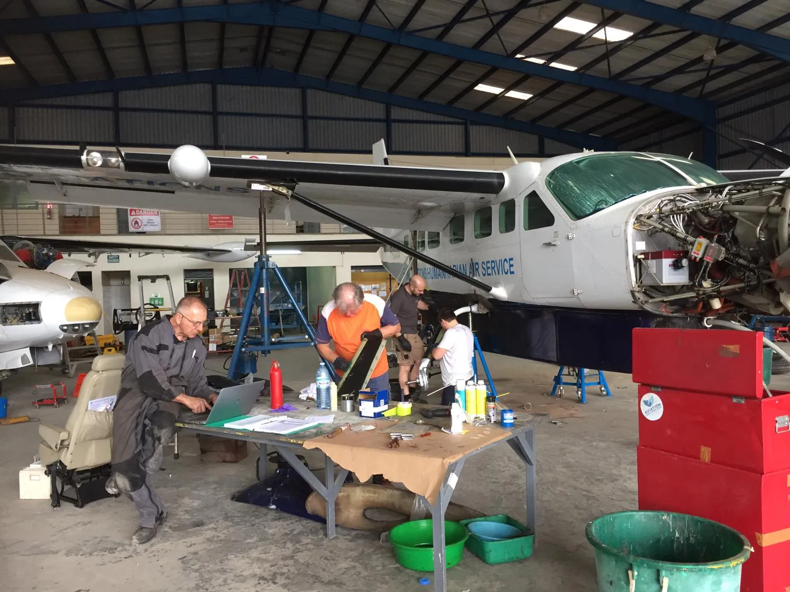mission avion train turbine et pare-brise