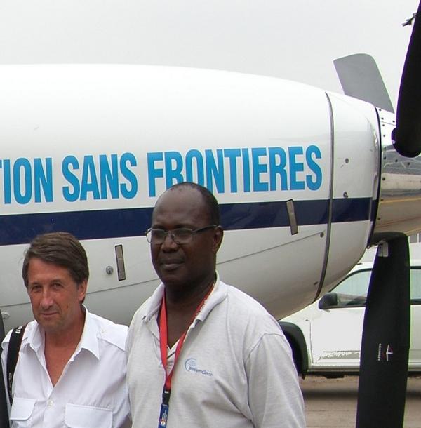 Prosper et Patrick des missions avion en charge du service qualité et de l'entretien de nos avions