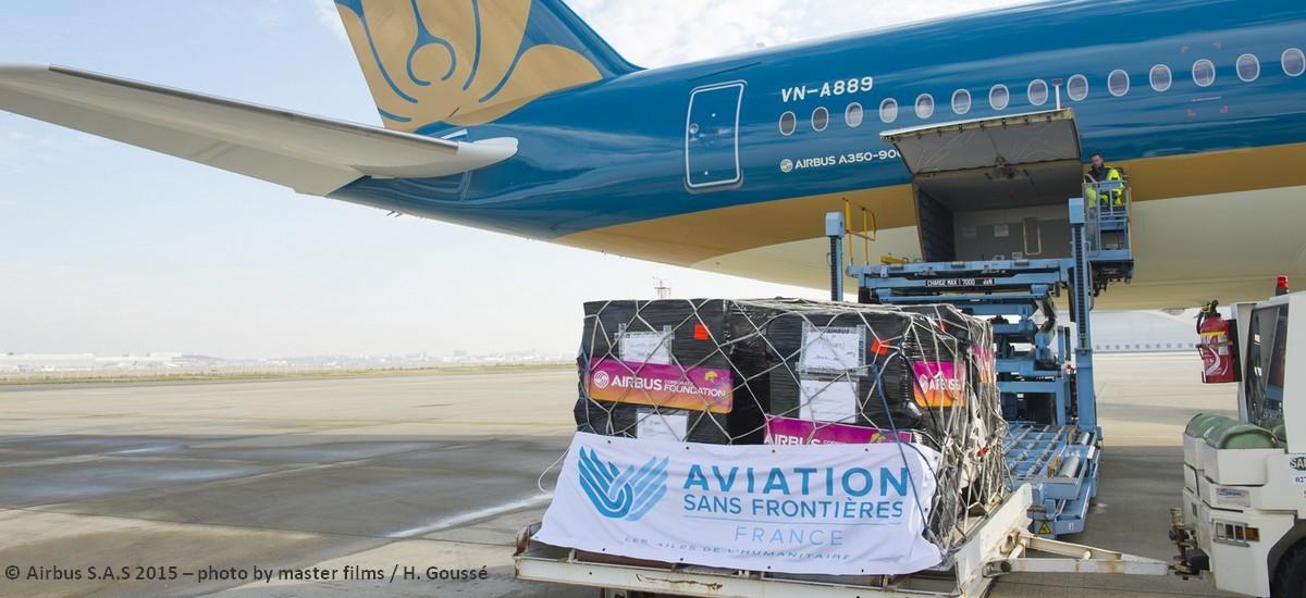 airbus_foundation_and_vietnam_airlines_fly_toys_to_hanoi