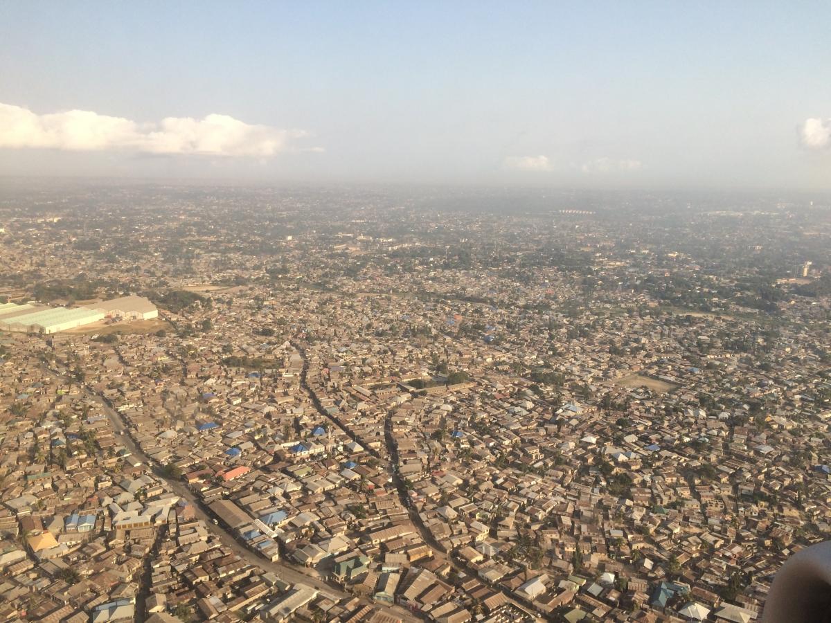 vue Dar es Salam au décollage