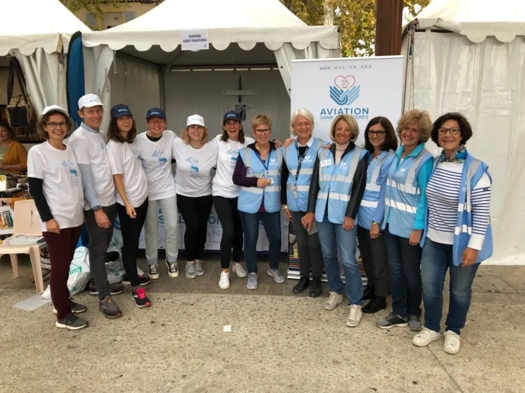2023- Une partie de l'équipe des bénévoles d'Aix en Provence 